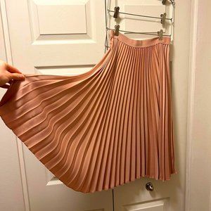 H&M solid pleated midi skirt in dusty powder pink, size 10